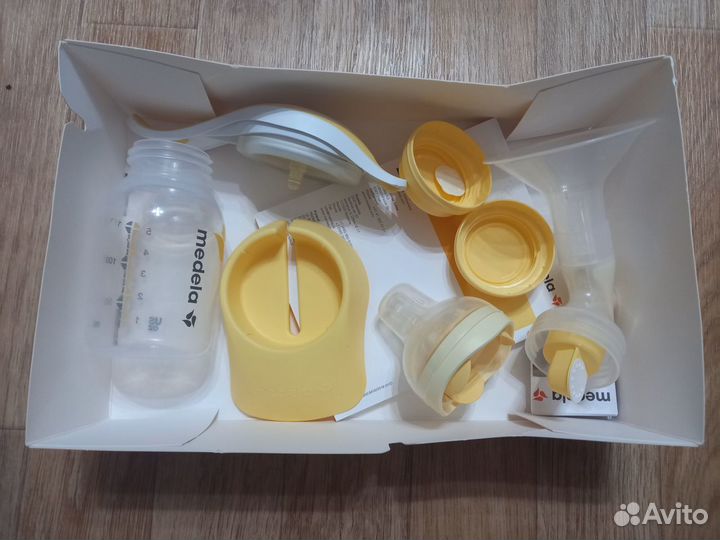 Молокоотсос medela ручной