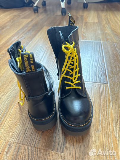 Ботинки женские Dr. Martens