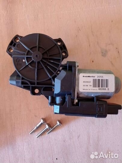 Стеклоподъёмник Kia