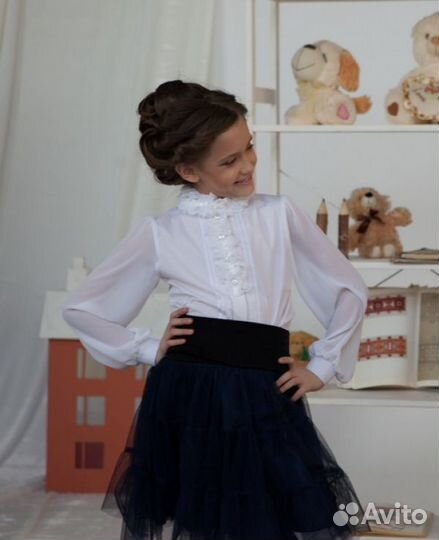 Новые нарядные белые блузки р.152-158