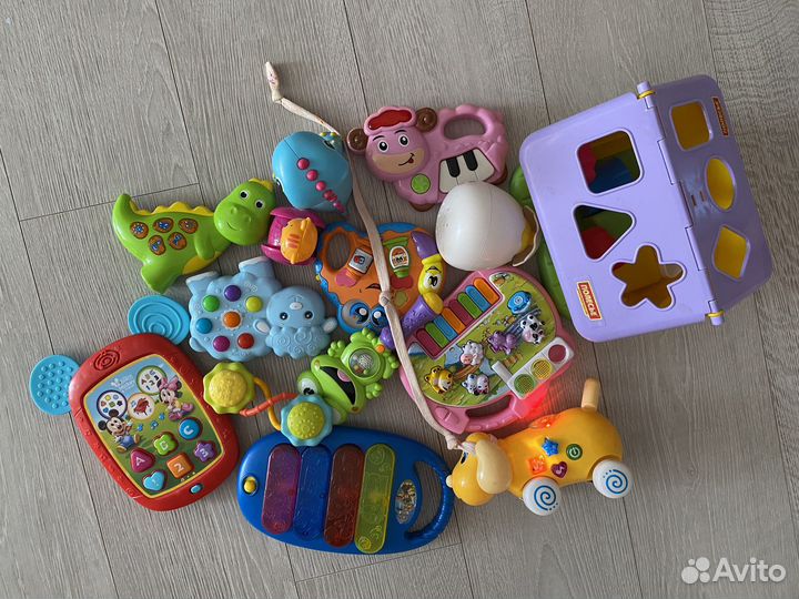 Развивающие игрушки пакетом
