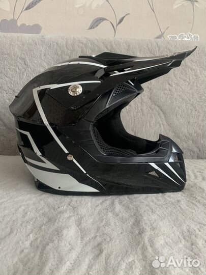 Кроссовый шлем