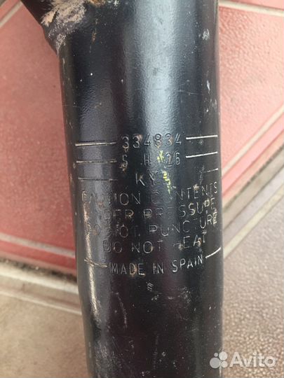 Амортизаторы передние на Шкода Октавия А5