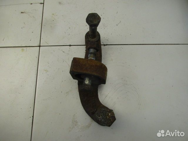 Кронштейн выжимного подшипника Scania 3 series