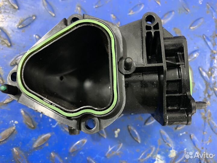 Патрубок воздушного фильтра Tiguan 1.4 турбо