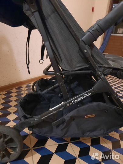 Коляска для двойни, близнецов бу