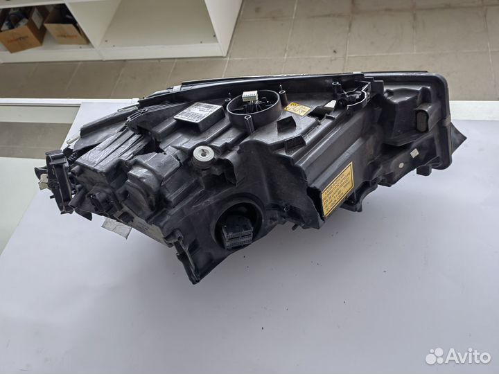 Фара левая BMW G20 Laser