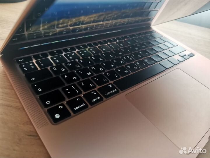 Apple MacBook air 13 2020 m1