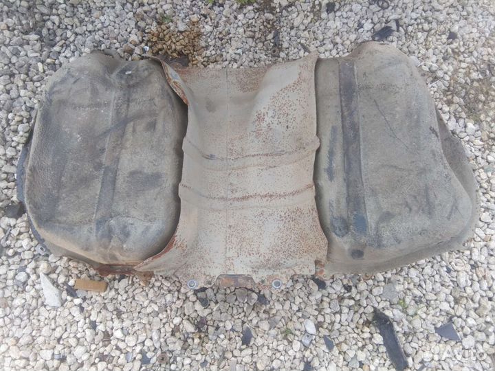 Бензобак Митсубиси Лансер 10 4WD