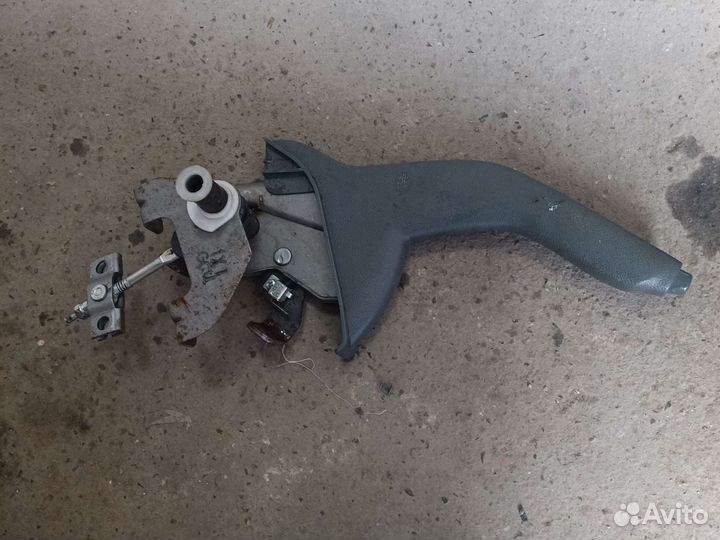 Ручка рычаг стояночного тормоза kia rio 2