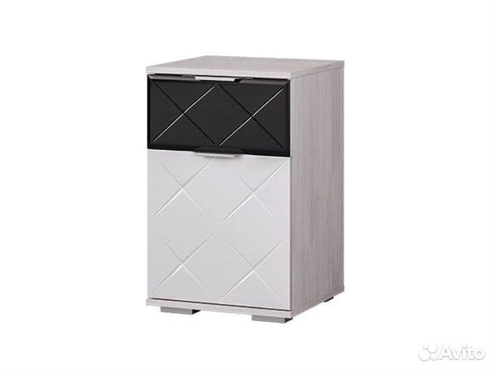 Тумба прикроватная