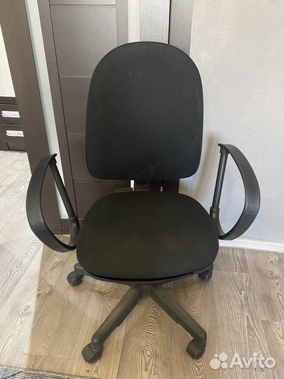 Компьютерное кресло