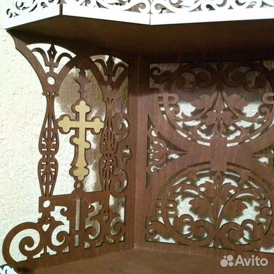 Угловая полка для икон