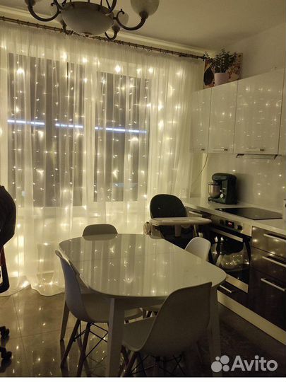 Гирлянда штора 3 на 2 м новая и 3 на 3