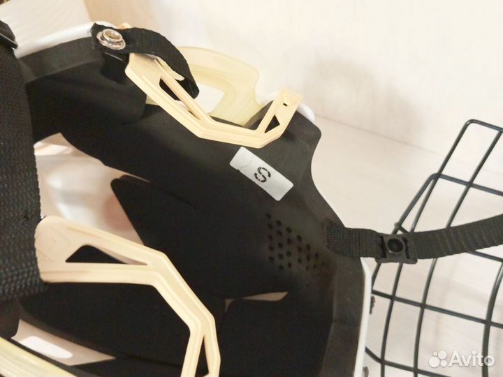 Шлем хоккейный