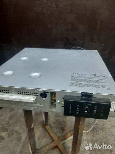 Источник безперебойного питания sua 1500rmi2u