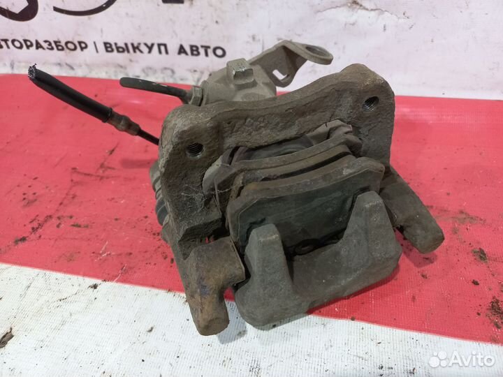 Задний правый суппорт Peugeot 307 Citroen С4