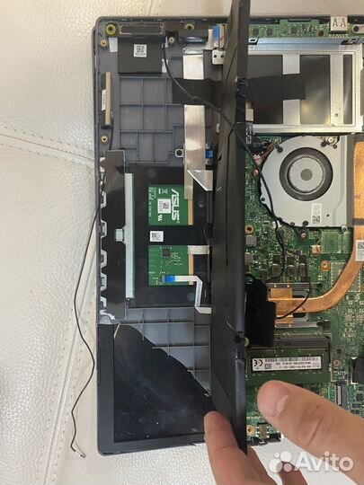 Ноутбук на запчасти
