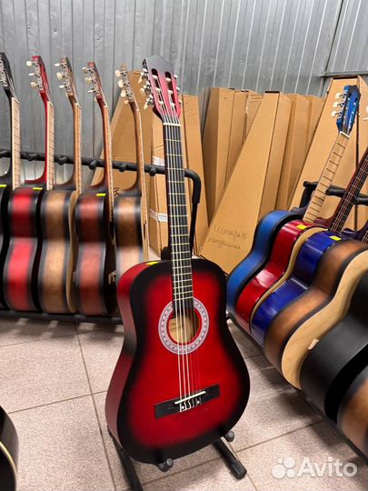 Классическая гитара шестиструнная