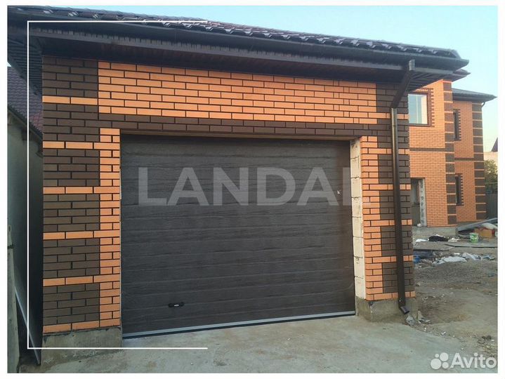 Секционные ворота