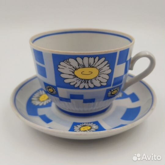 Пара чайная с декором в виде ромашек на