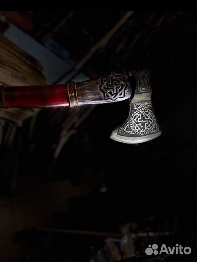 Топор кованый ручной работы