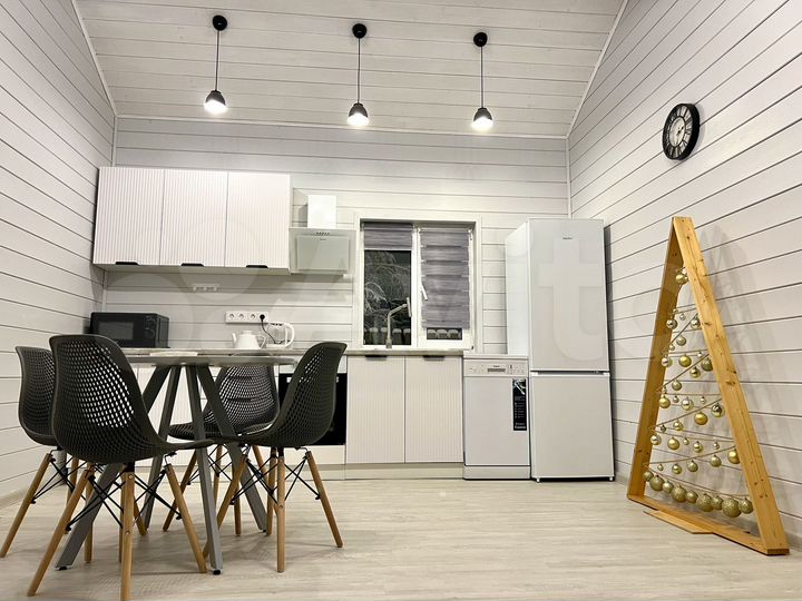 Дом 50 м² на участке 8 сот.