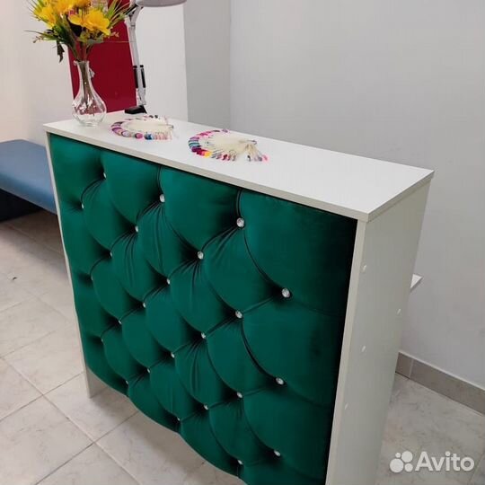 Ресепшен стойка администратора