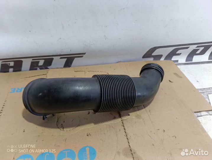 Патрубок впускного фильтра Audi Q7 4L 3.0 BUG 2007