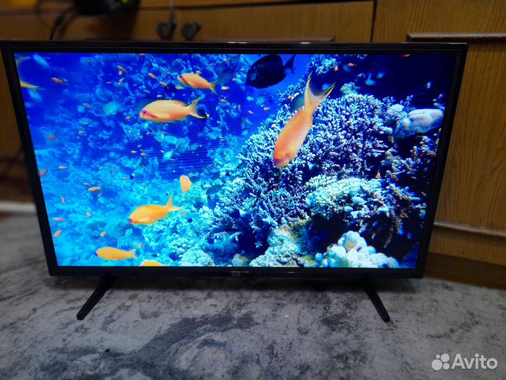 Телевизор leff 32 SMART