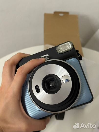 Пленочный фотоаппарат instax square 6 голубой
