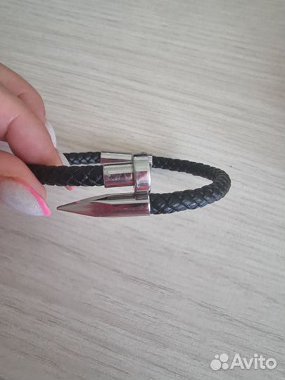 Кожаный браслет