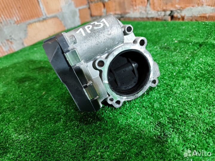 Дроссельная заслонка Volkswagen Passat B6 2.0FSI