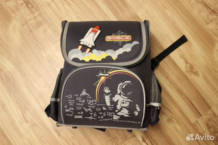 Школьный рюкзак