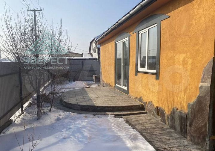 Дом 100 м² на участке 5,5 сот.