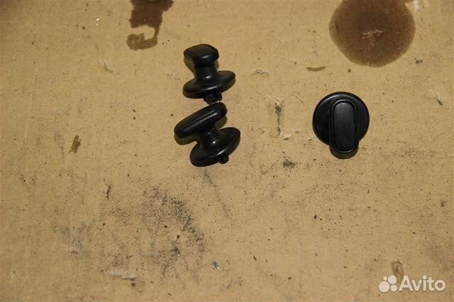 Клипса Nissan Tiida C11 2007