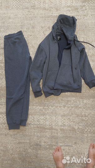 Спортивный костюм на подростка