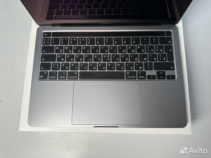 MacBook Pro 13 2022 M2 256Gb Ростест, 65 циклов