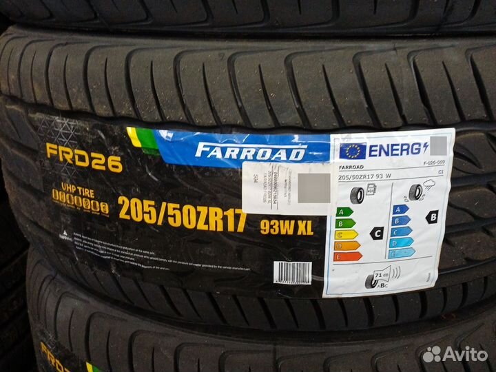 Habilead HF330 215/50 R17 95W