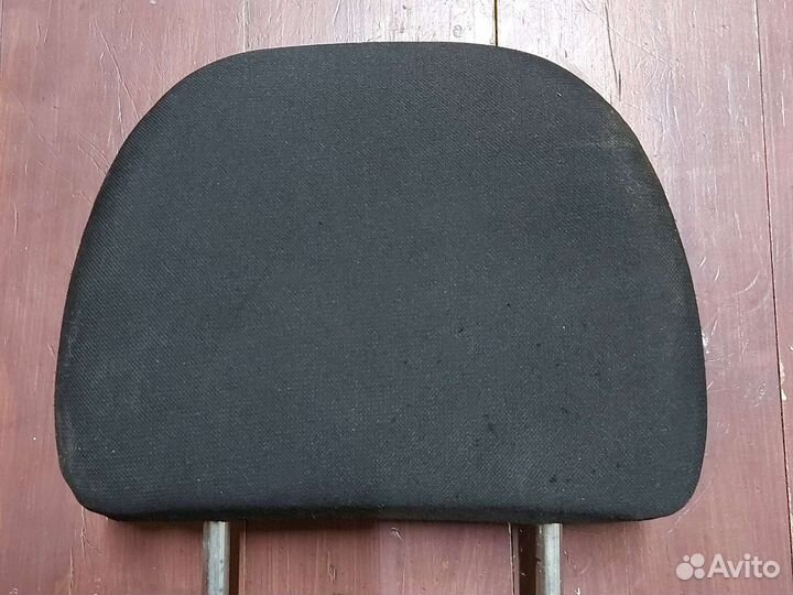 Подголовник заднего сиденья mitsubishi l200 2014