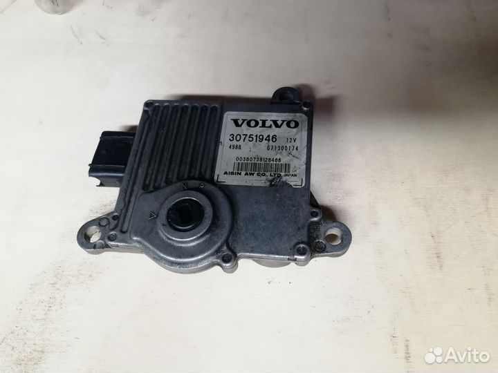 Вольво XC70 XC60 S80 блок управления АКПП 30751946