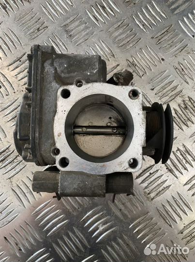 Дроссельная заслонка passat b5 A4 1.6 AHL