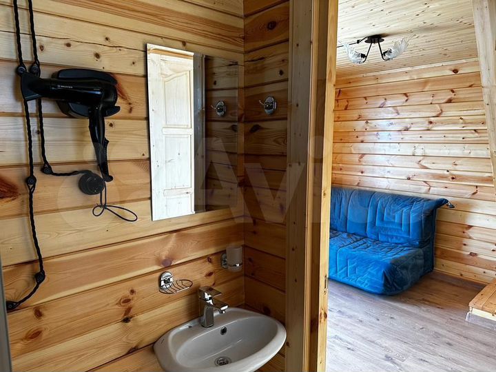 Гостиница, 240 м²