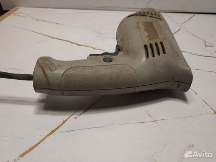 Дрель электрическая без патрона