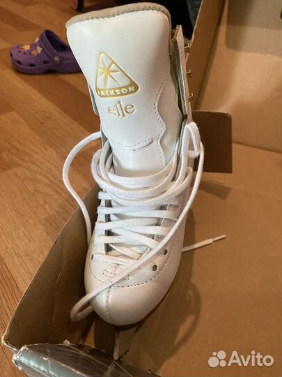 Фигурные коньки jackson elle