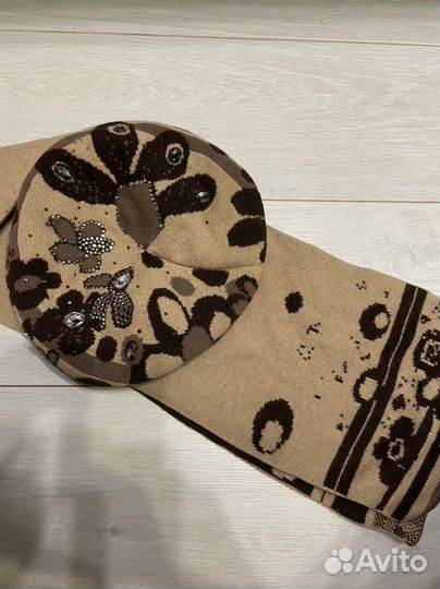 Берет и шарф женский вязаный