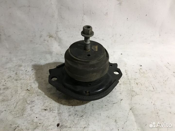 Опора двс боковая Dodge Challenger 11-22