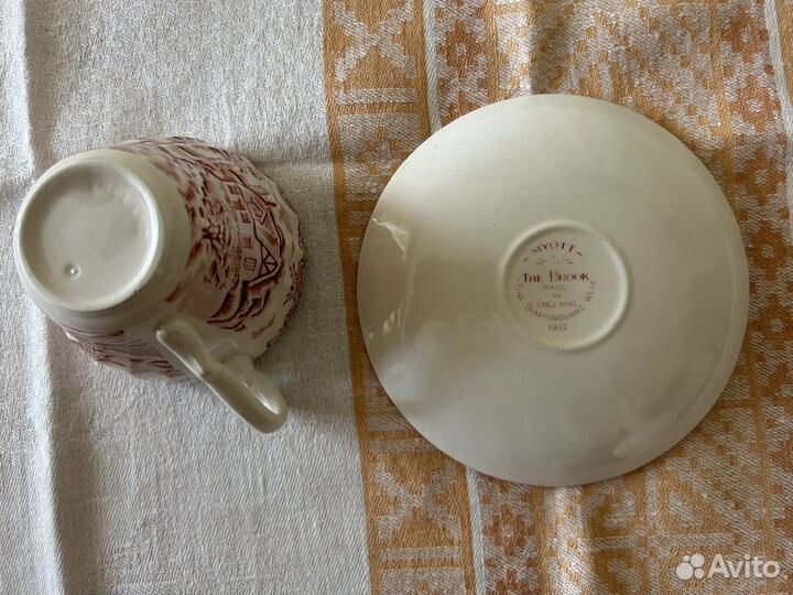 Чашка с блюдцем и сливочник, фарфор, Англия