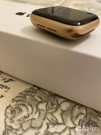 Часы apple watch se 40mm