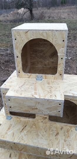 Гнездо для кур с яйцесборником